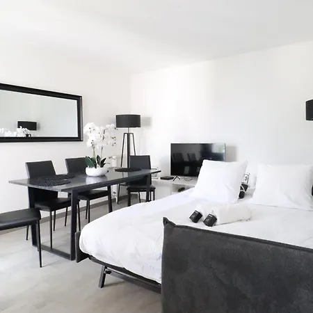 Frenchy By Plaza * Serris